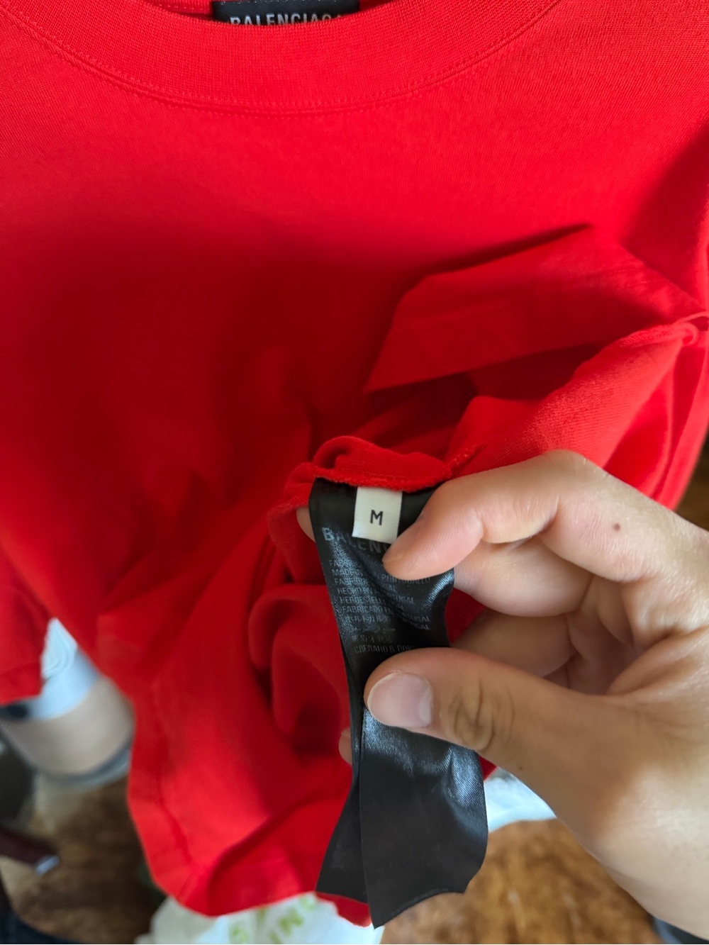 Balenciaga Men’s Red Tee - Picture 4 of 6